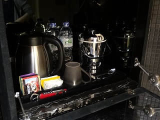リンバ･ジンバラン･バリ ジンバランベイルーム ウェストウィング コーヒー&紅茶のセット